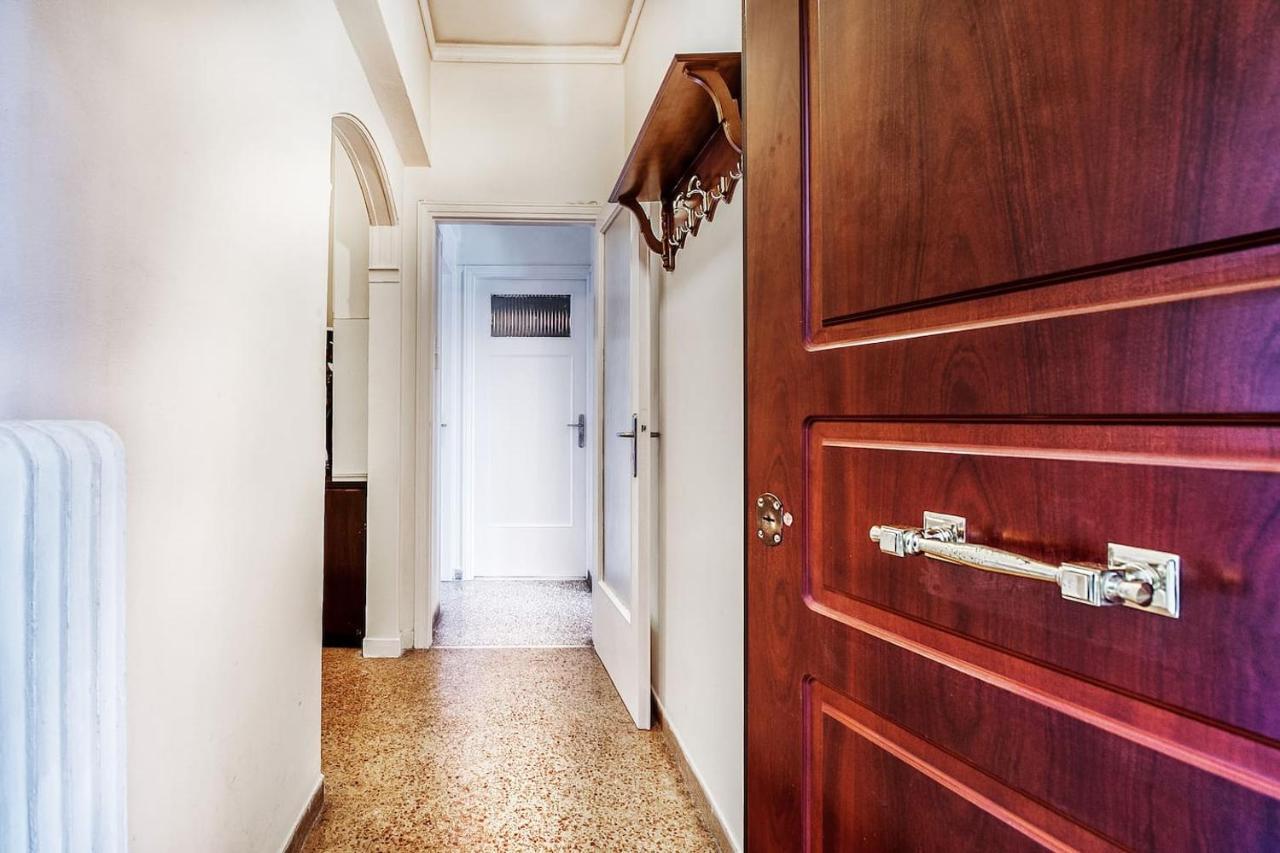 Spacious Flat Near Ampelokipoi Metro Station Афины Экстерьер фото